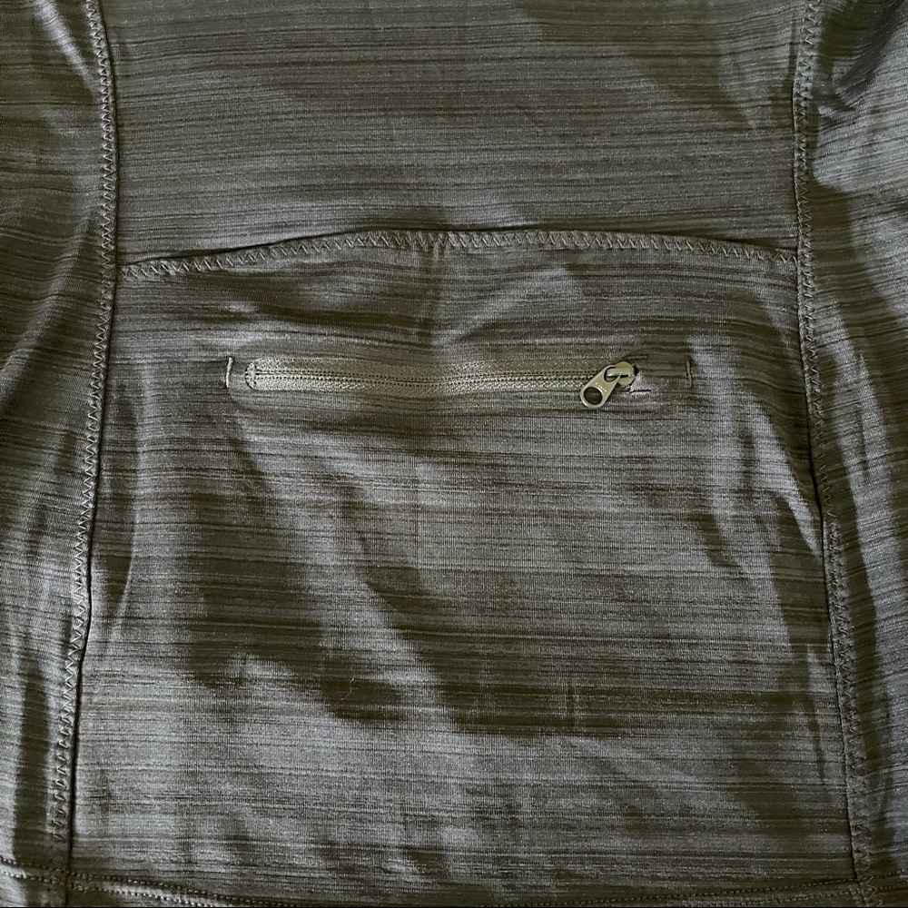 Athleta rash guard - Picture 5 of 7